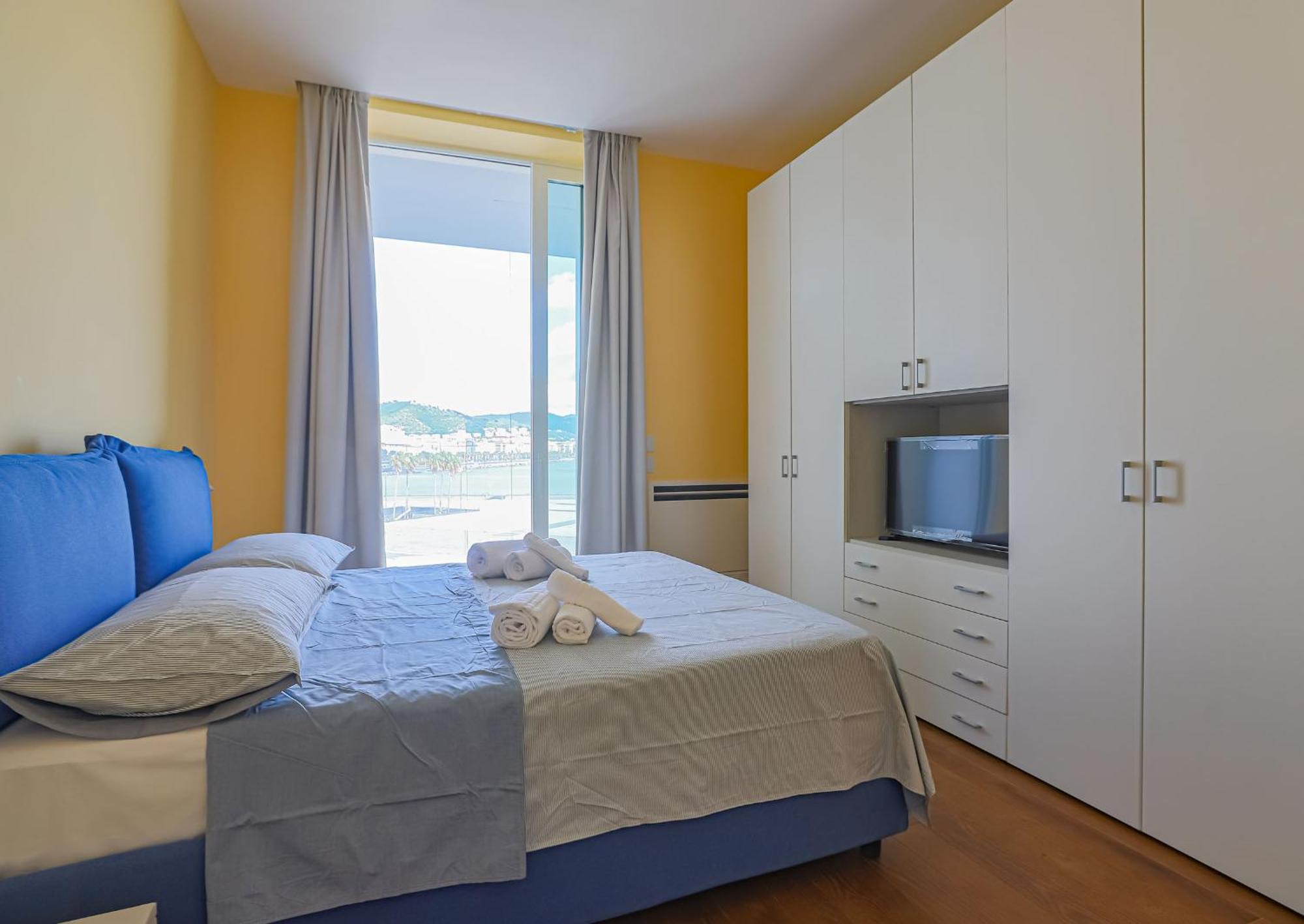 Amami Al Crescent Apartman Salerno Kültér fotó